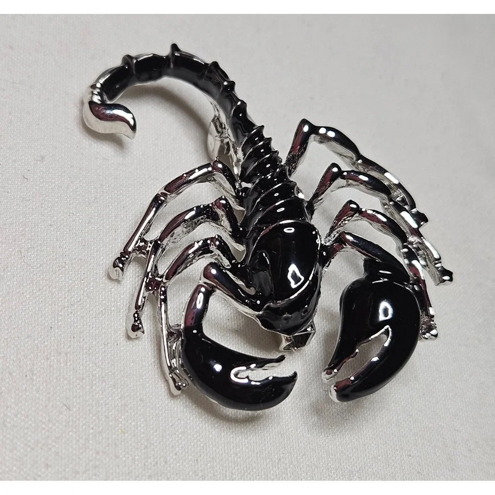 Scorpion Brooch Pin Unisex OS Black Silver Enamel Gothic Edgy Jewelry